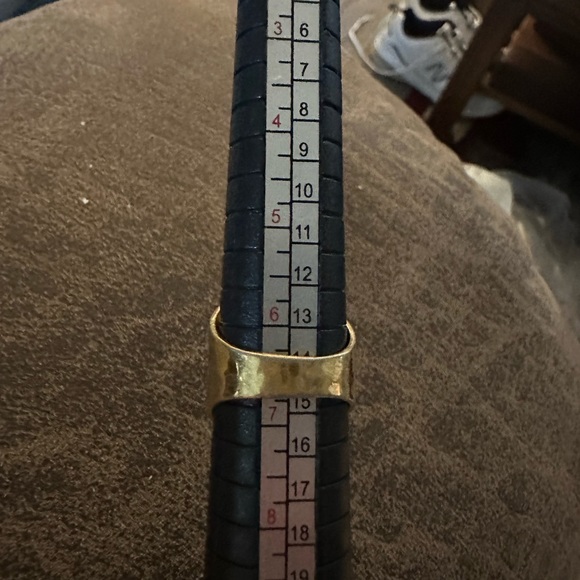 Ring - Picture 2 of 2